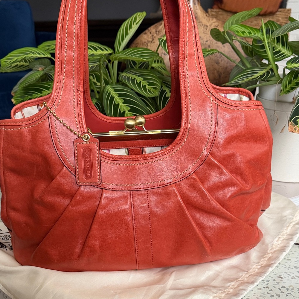 Coach VINTAGE  Leather Pleated Shoulder Bag